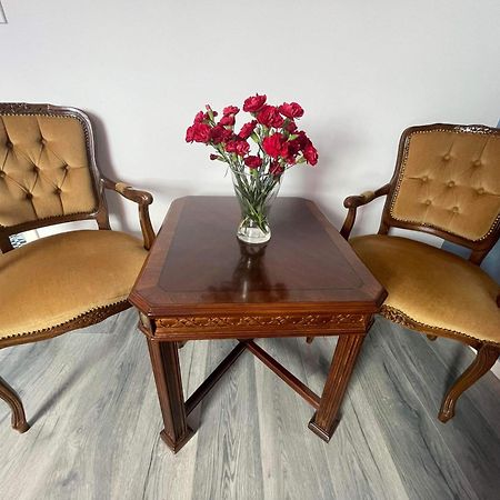 Oedeshoeg Modernt Och Stilfullt B&B Екстер'єр фото
